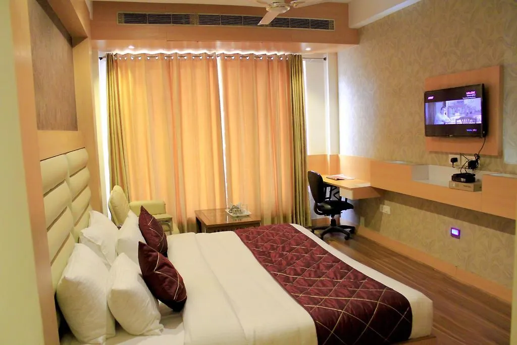 Corporate Prime-Huda City Centre Gurgaon 3*,  India