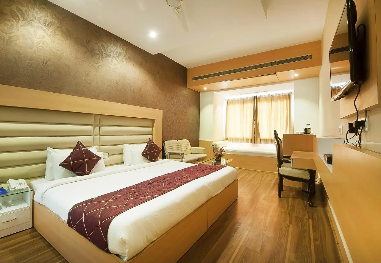 Corporate Prime-Huda City Centre Gurgaon 3*,  India
